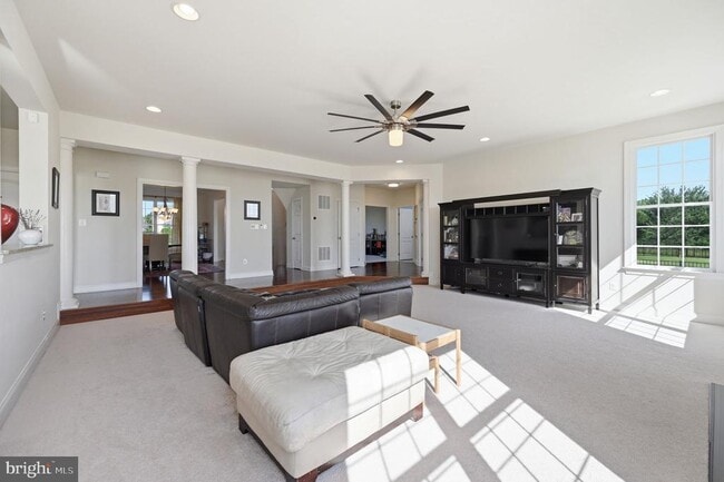 Building Photo - 23222 Hemmingford Cir