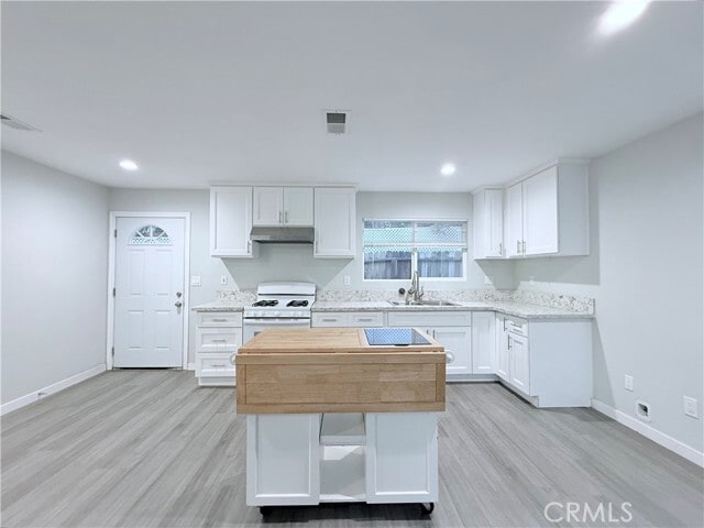 Building Photo - 512 W 21st St