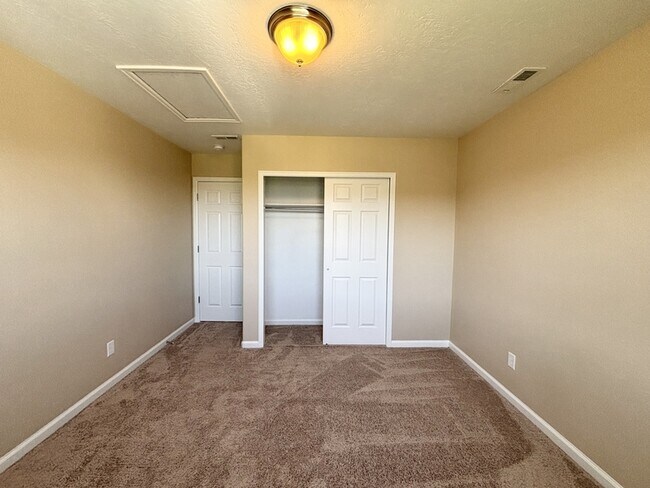 Building Photo - 3859 W Young Lucerne Cir