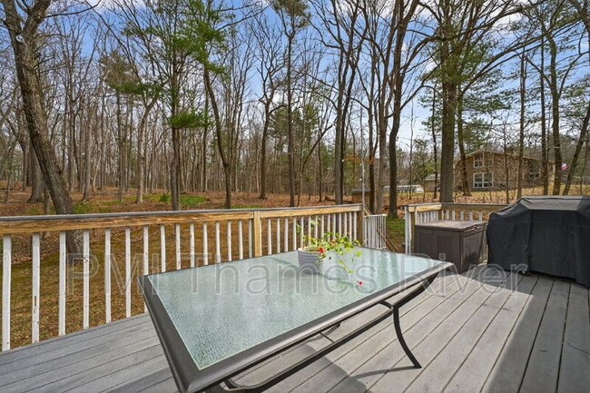 Building Photo - 74 Hurlburt St