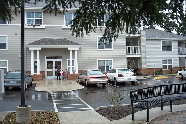 Building Photo - Wisteria Manor