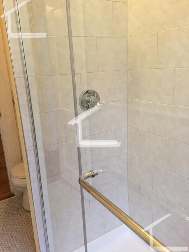 Building Photo - $500 Promo expired, now NO FEE!  Perfect for I-20 students looking to save money and live near BU...