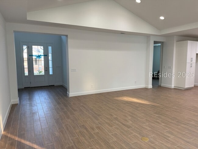 Building Photo - 138 Salty Lime Pt