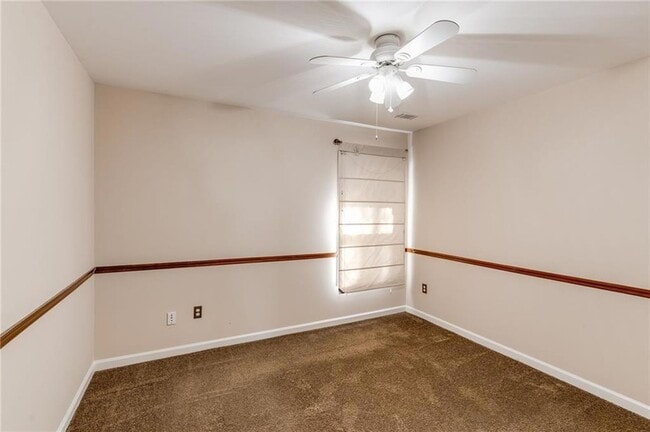 Building Photo - 1817 Waterside Dr