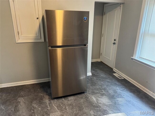 Building Photo - 840 Pershall Rd