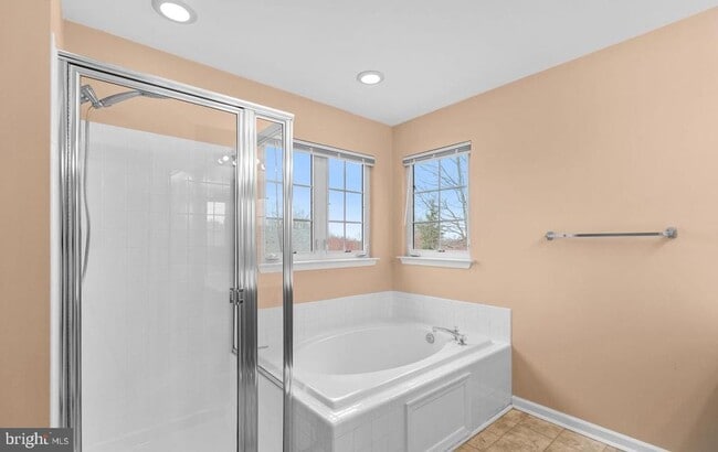 Building Photo - 2133 Bexley Dr