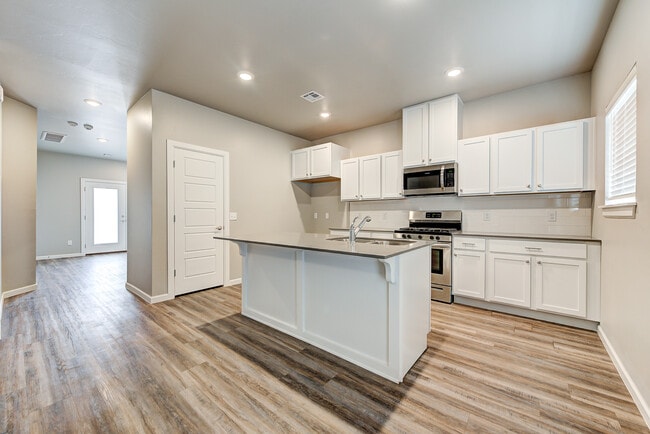 Building Photo - 13503 Bluejacket Dr