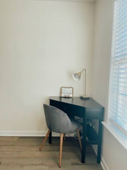 Workstation in living room - 424 Sioux Trail