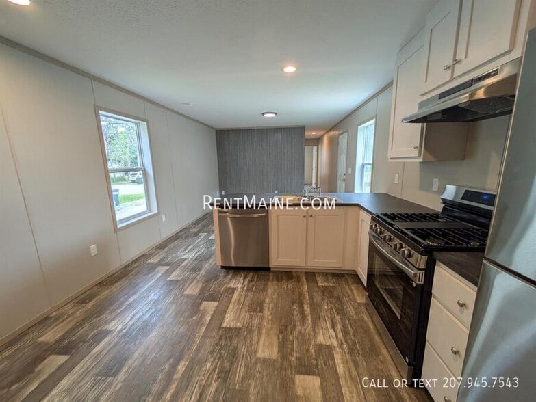 Building Photo - 438 Finson Rd