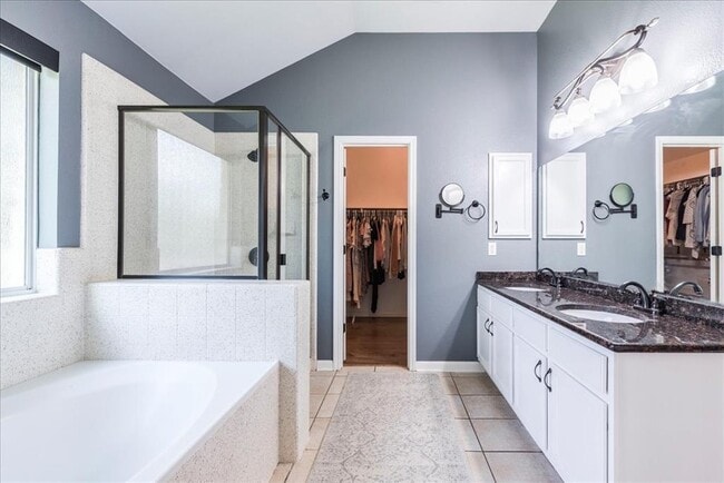 Building Photo - 9205 Rock Castle Cove