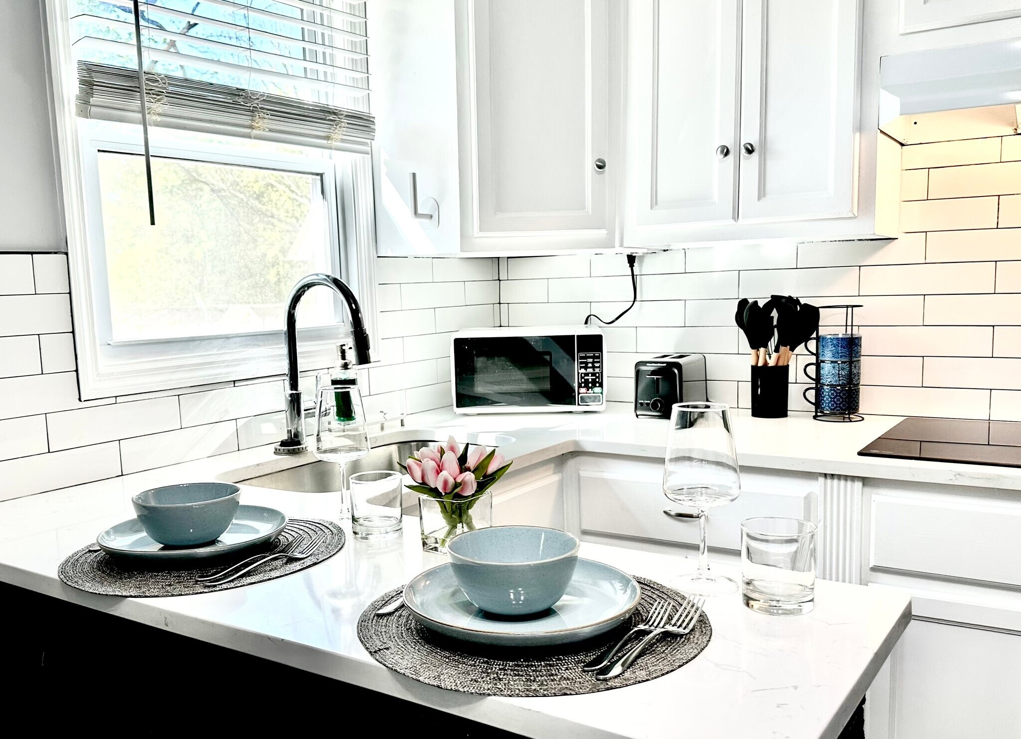 Building Photo - 2074 Flint Hill Dr