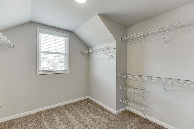 Building Photo - 6029 Fair Winds Cv