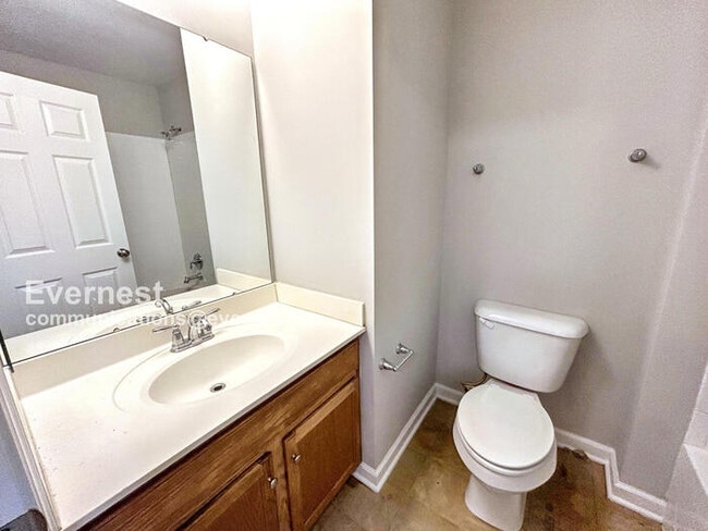 Building Photo - 125 Colter Dr