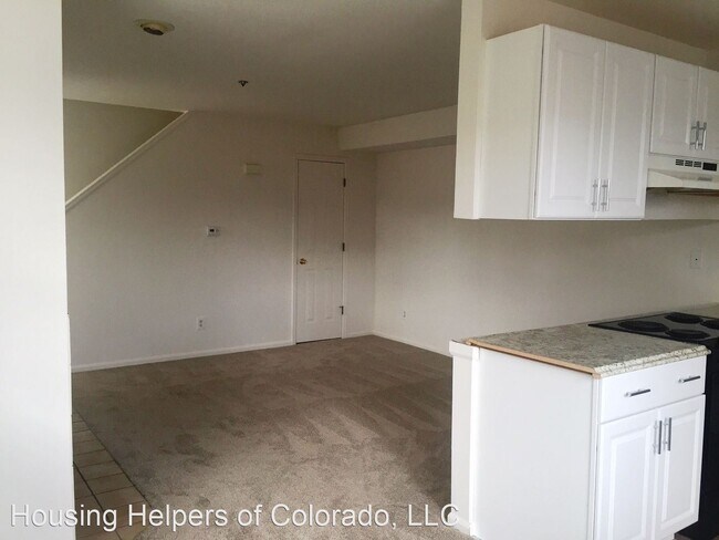 Building Photo - 2 br, 1 bath House - 3021 Kings Ridge Blvd #2