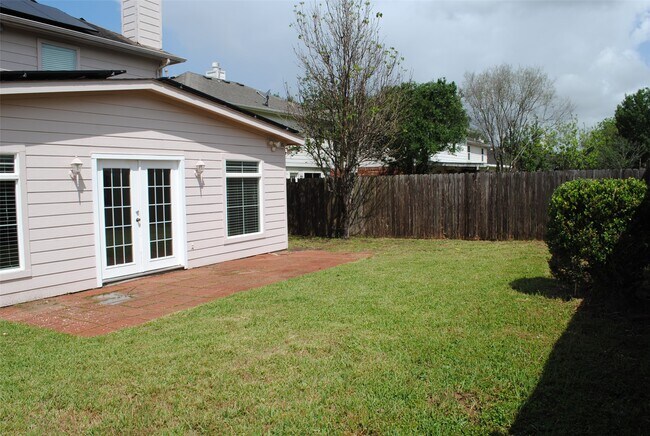 Building Photo - 3910 Starbridge Pointe Ln