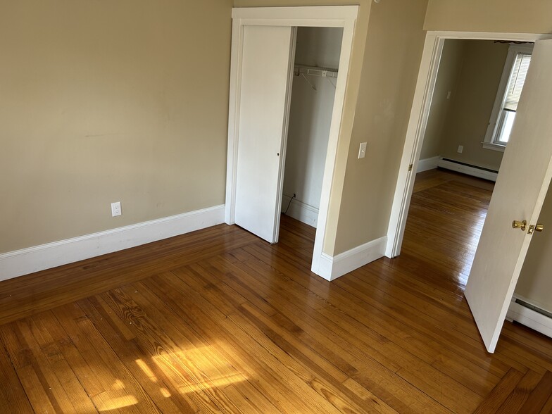 Building Photo - 58B Manville Hill Rd
