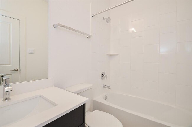 Building Photo - 2830 Berry Basket Trl