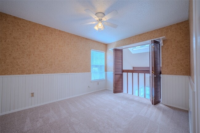 Building Photo - 13034 Leader St