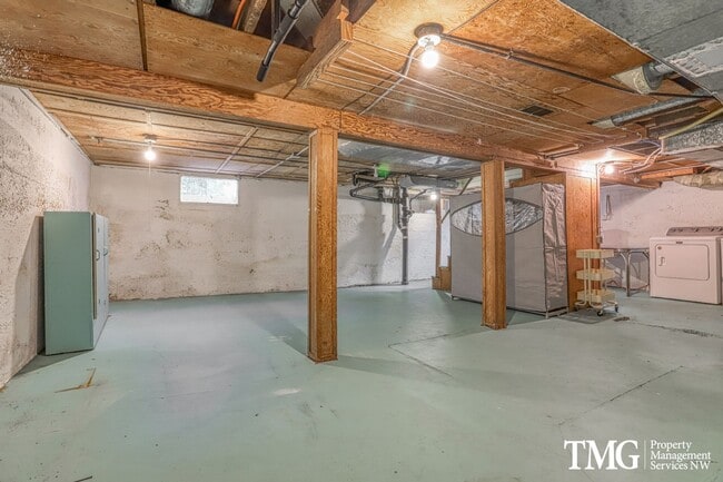 Building Photo - Updated 1928 Tutor w/ Original Touches and Large Fully Fenced Back Yard