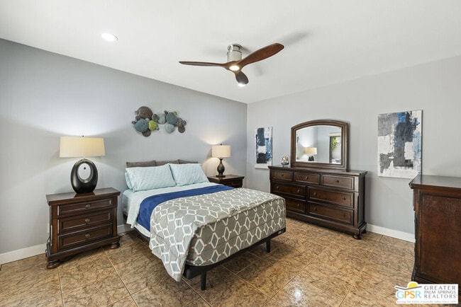 Building Photo - 1183 Tiffany Cir N