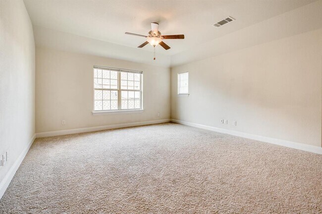 Building Photo - 845 Richardson Ln