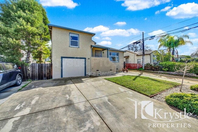 Building Photo - 2420 Alameda St