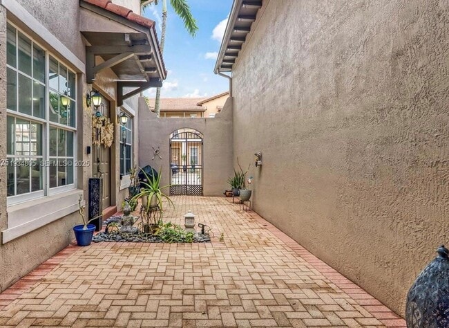 Building Photo - 14709 SW 6th St