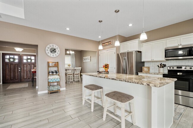 Building Photo - 266 Cielo Grande