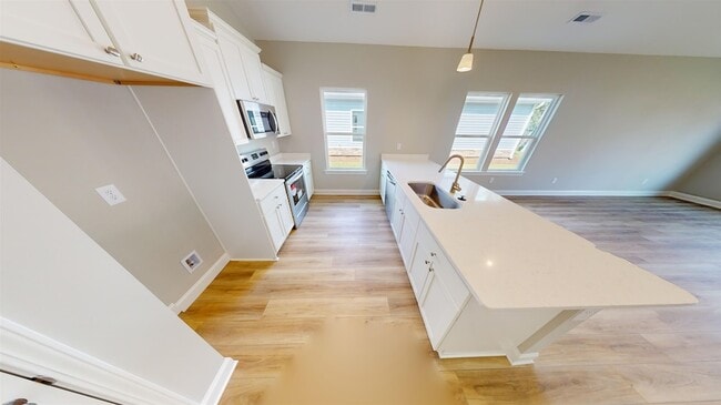 Building Photo - 1064 Moen Lp