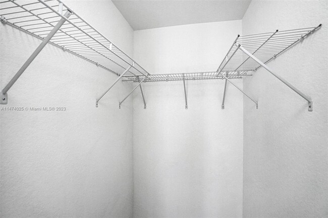 Building Photo - 58 SW 3rd Ct