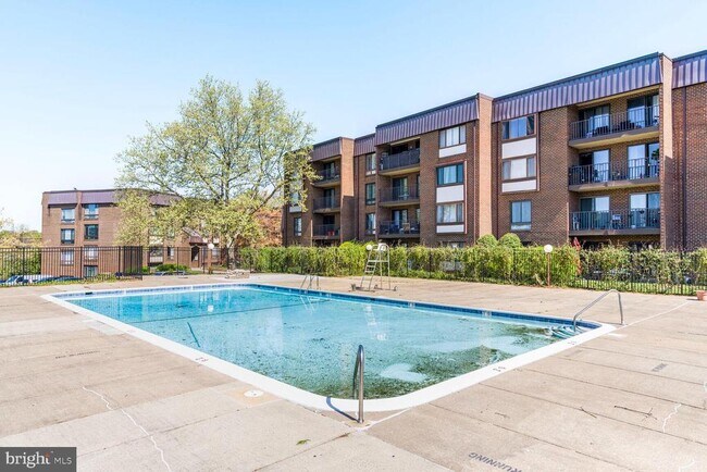 Building Photo - 106 Roberts Ln