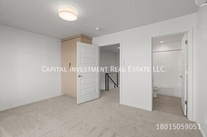 Building Photo - 1689 S W Temple St