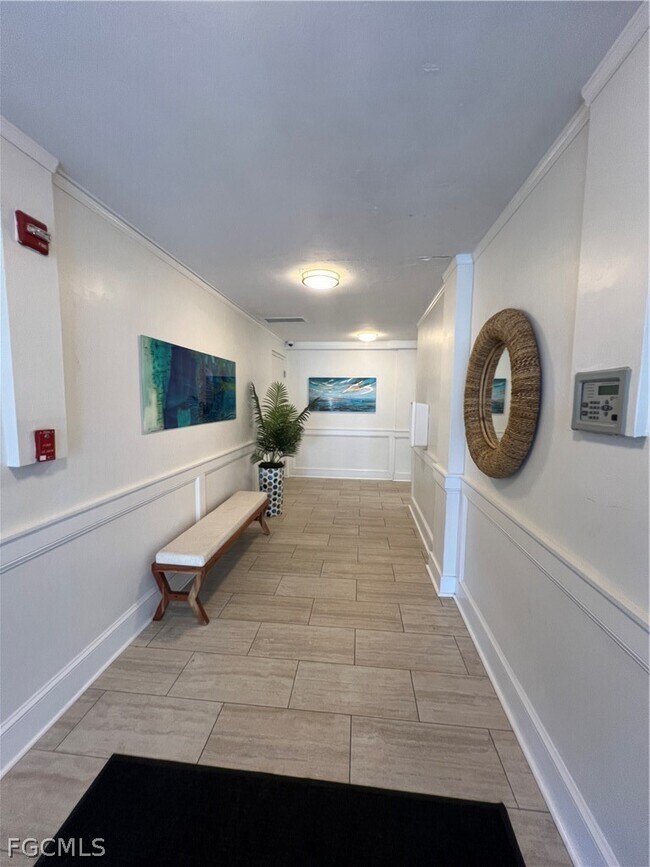 Building Photo - 4803 Sunset Ct