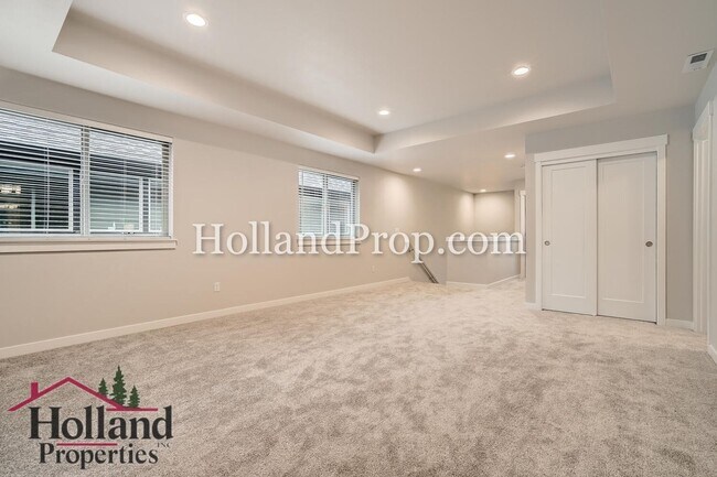 Building Photo - Brand-New Luxury Living Near Butternut Creek Park!
