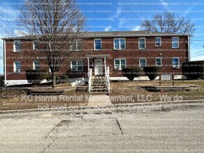 Building Photo - 901 N 16 St