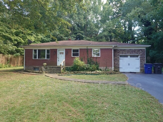 Building Photo - 3324 Arlington Dr