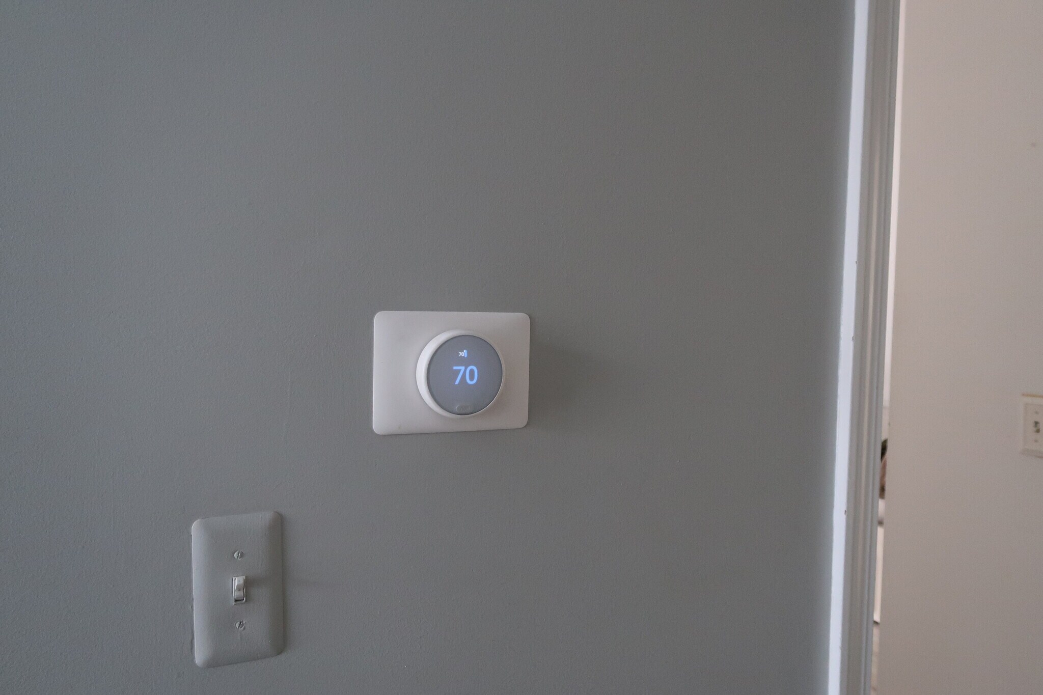 Nest Thermostat - 16468 Radison Dr