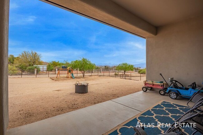 Building Photo - 15532 E Palo Brea Ln