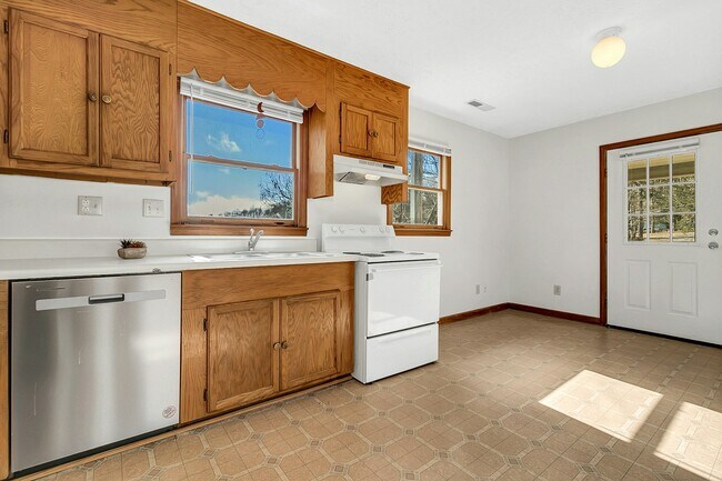 Building Photo - 1 Cobble Dr