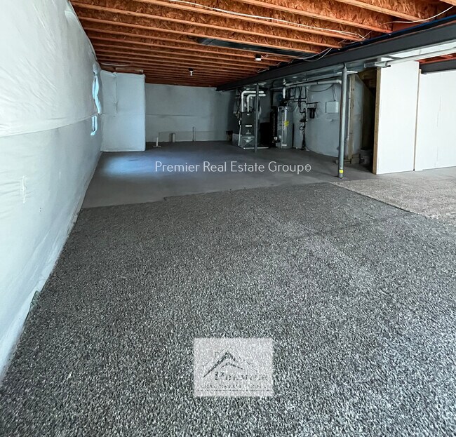 Building Photo - 10812 Yuba Dr