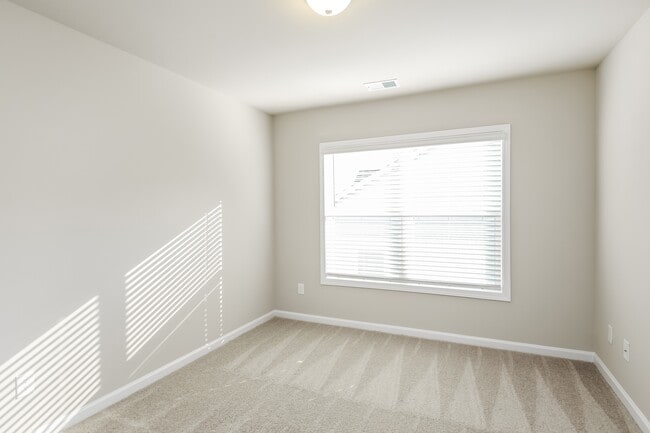 Building Photo - 3234 Lilac Crk Trl