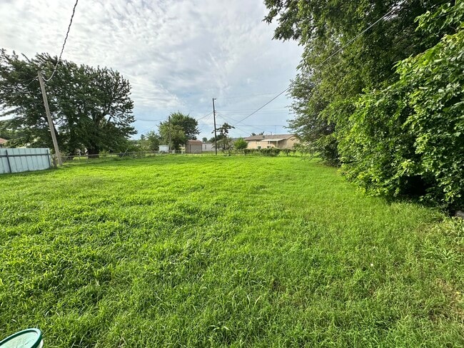 Building Photo - 1528 SE 47th Pl