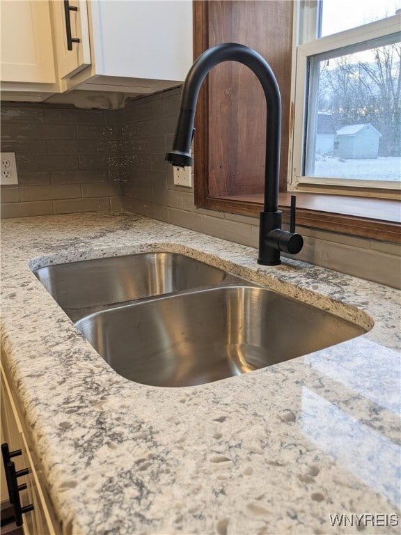 Building Photo - 6926 Maple Dr