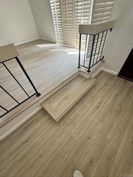 Building Photo - 3324 Caminito Eastbluff