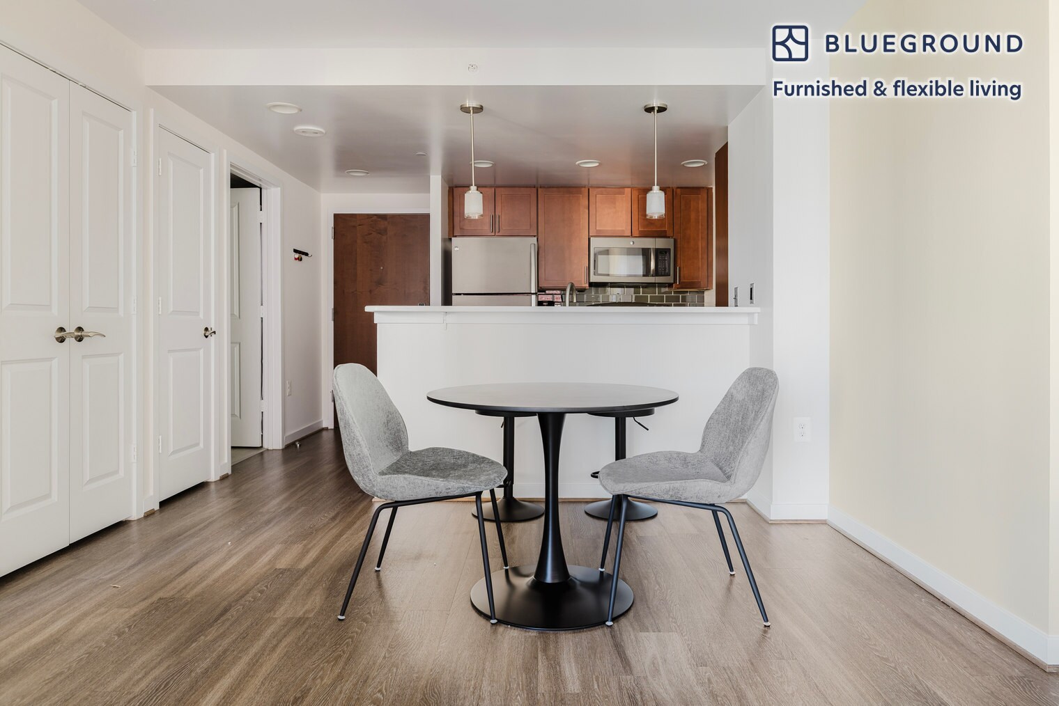 Building Photo - 3444 Fairfax Dr