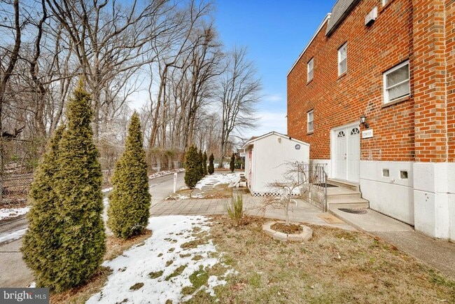 Building Photo - 12450 Knights Rd