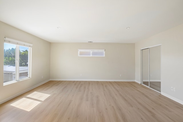 Spacious Master Bedroom Suite - 3424 Bellevue Ave