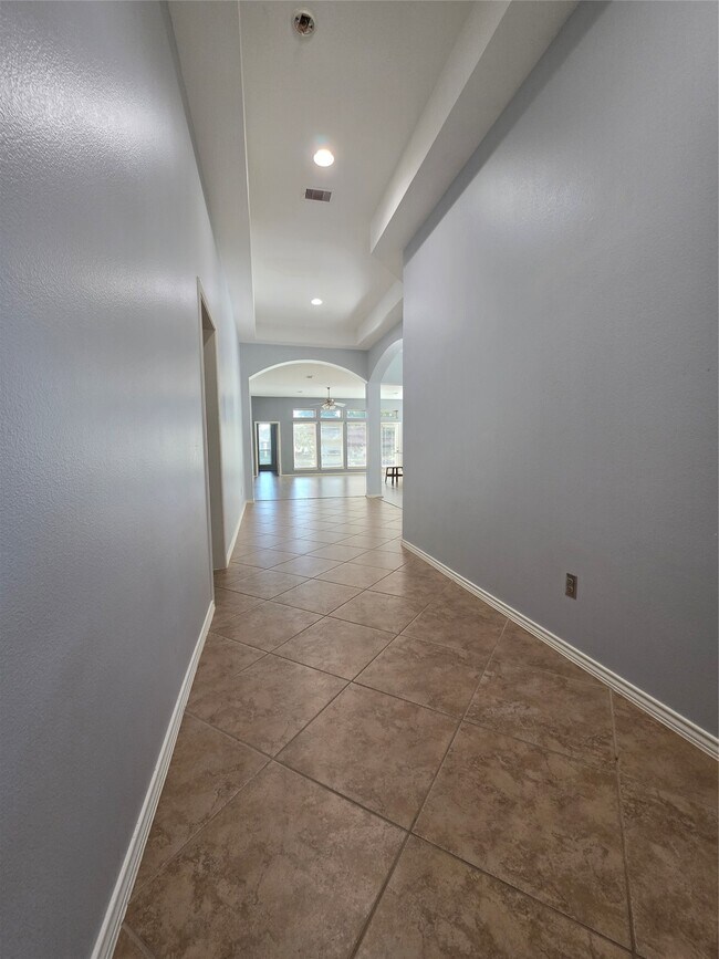 Building Photo - 26243 Crystal Cove Ln