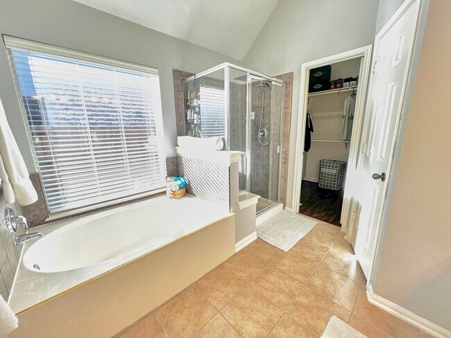 Building Photo - 7427 Parkcross Pl