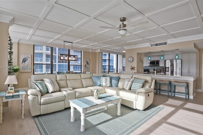 Building Photo - 3505 S Ocean Dr